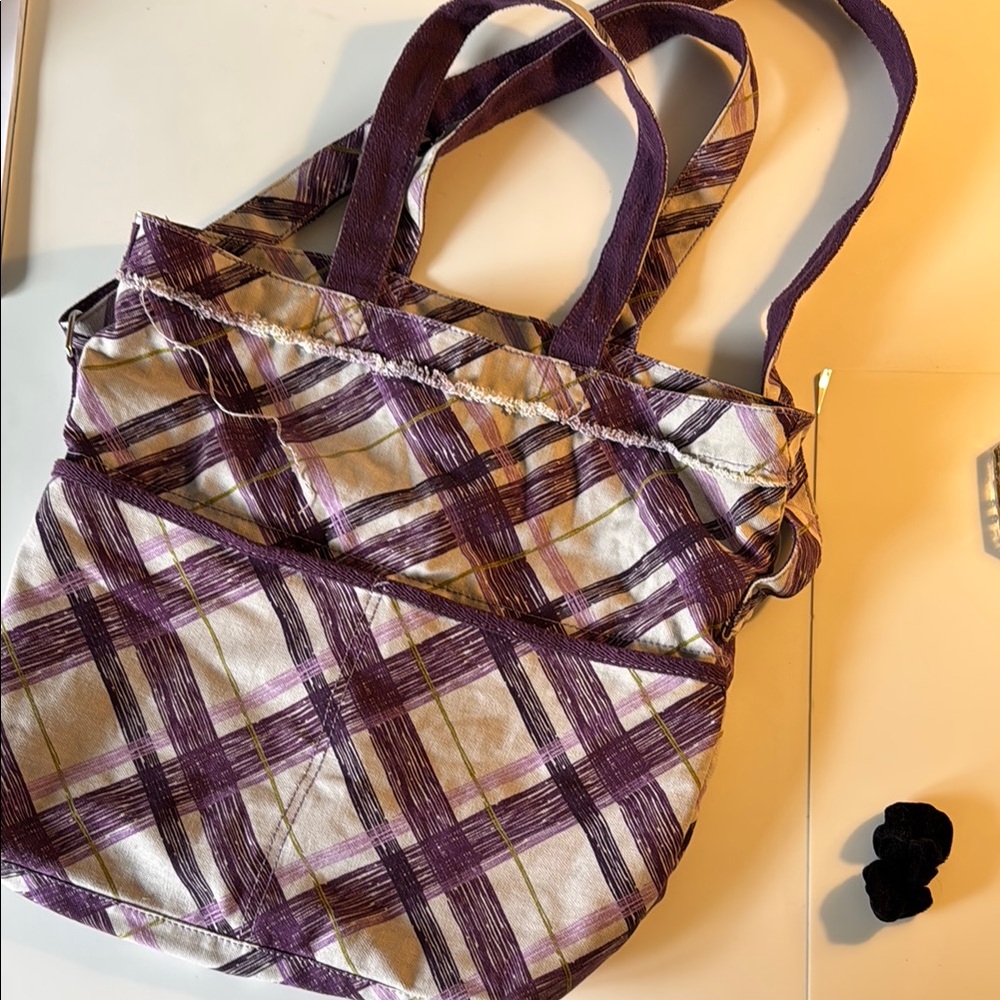 Thirty-One Retro Metro Crossbody tote